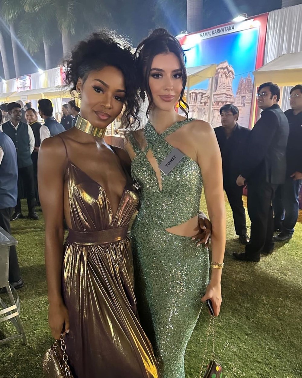 Miss Turkey 2022 birincisi Nursena Say Hindistan’da 2 Miss Turkey 2022 birincisi Nursena Say Hindistan'da - 3