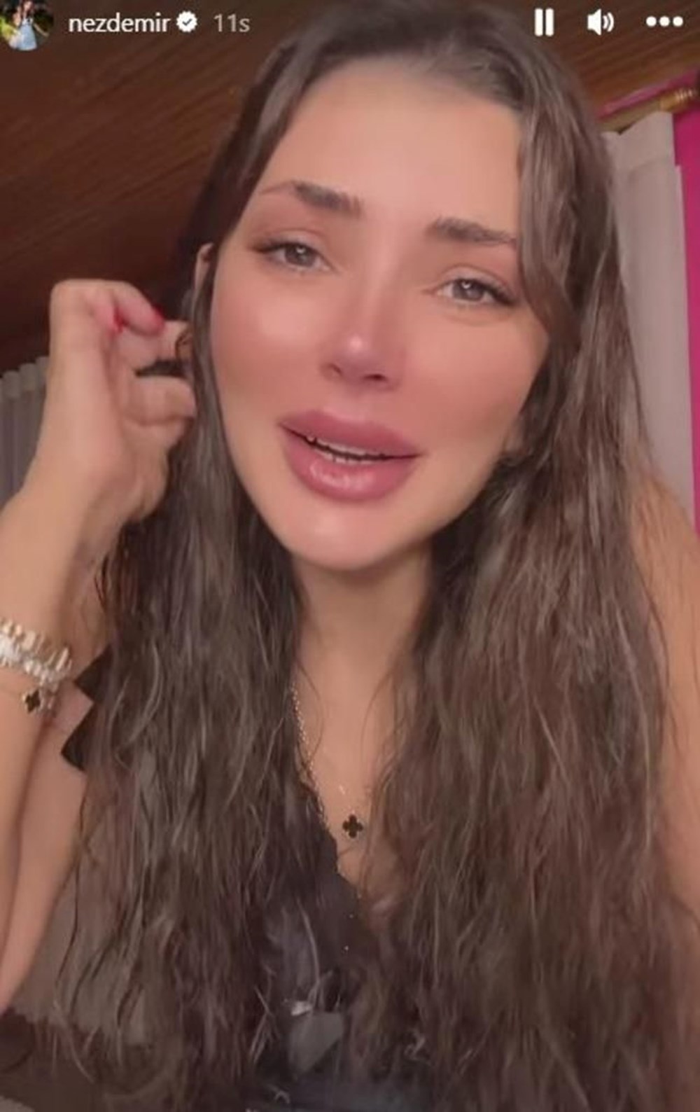 Mal varlığına el konulan Dilan Polat’ın arkadaşı Nez Demir ağladı! 2 Mal varlığına el konulan Dilan Polat'ın arkadaşı Nez Demir ağladı - 2