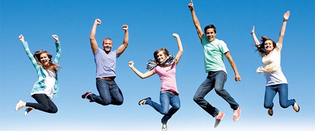 Yaşam memnuniyeti araştırmasına göre, 2015'te kendini mutlu gören gençlerin oranı yüzde 63,8 iken bu oran 2016'da yüzde 65,1'e yükseldi. Yüzde 70.2 ile kadınlar erkeklere göre daha mutlu. Erkeklerdeki mutluluk oranı ise, yüde 60.