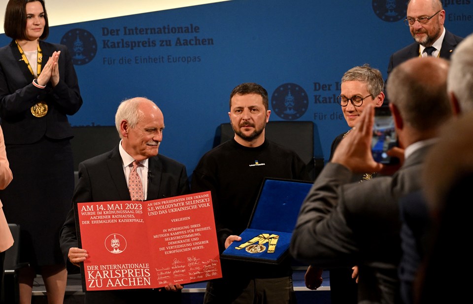 International Charlemagne Prize awarded to Zelensky and the people of Ukraine 2