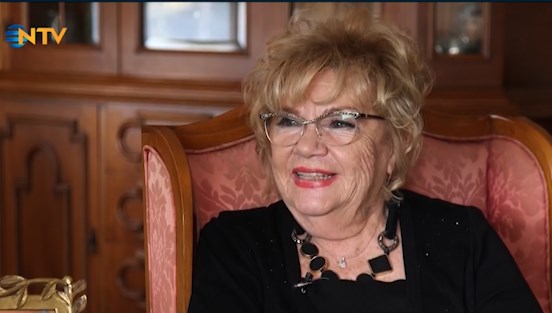 Nevra Serezli NTV'ye konuk oldu: Oyuncu olmak isteyen gençler her dakika tiyatroya gitmeli