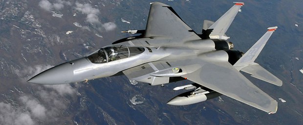 abd hava kuvvetleri emekli F-15 savaş uçağı310317.jpg