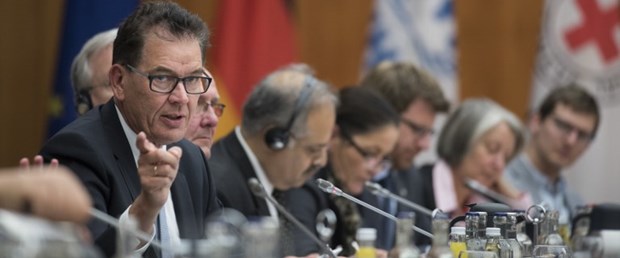almanya bakan gerd müller180617.jpg