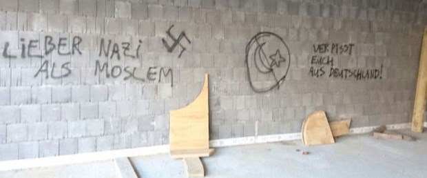 almanya leipzig cami saldırı200417.jpg