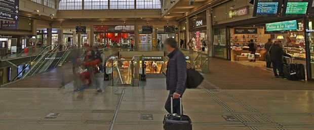paris metro yağış100717.jpg