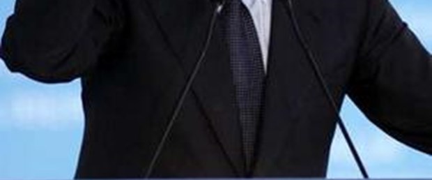 Berlusconi yolsuzlukla suçlanıyor