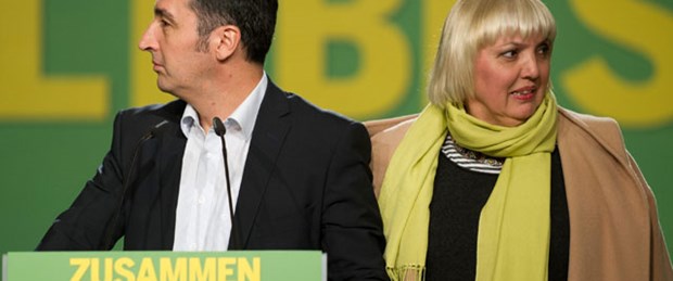 Cem Özdemir ve Claudia Roth 2 yıl daha görevde
