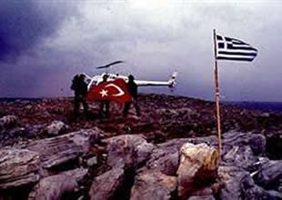 1996'da patlak veren Kardak krizi iki ülkeyi savaşın eşiğine getirmişti.