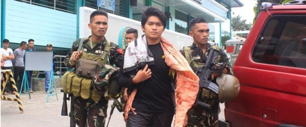 Filipinler'de hapishaneye saldırıp 26 mahkumu kaçırdılar