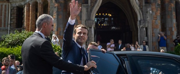 fransa macron seçim zafer120617.jpg