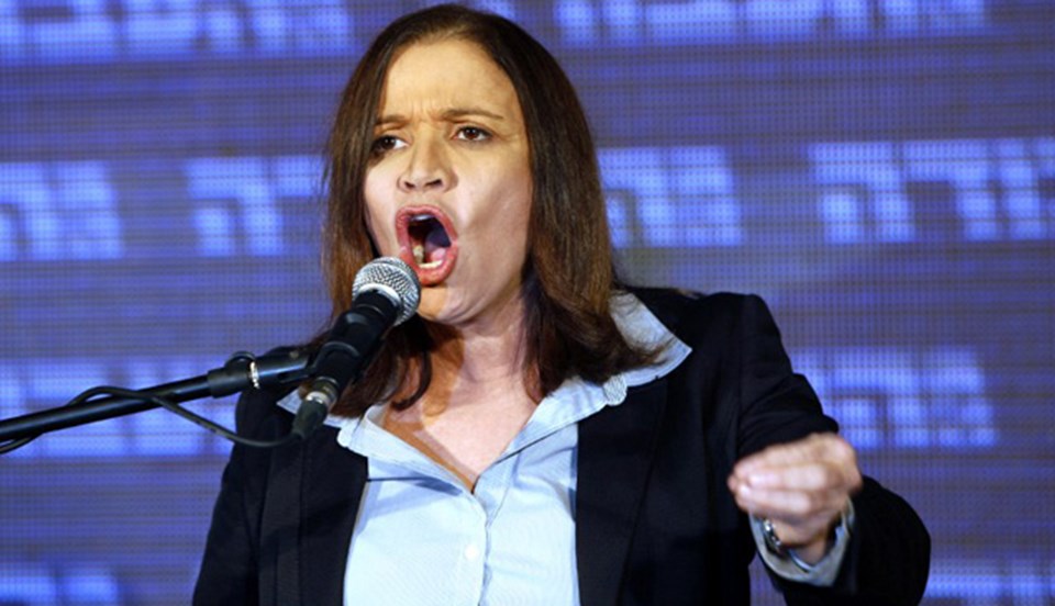 İşçi Partisi lideri Shelly Yachimovich, Netanyahu ile aynı koalisyon hükümetinde yer almayacağını ilan etti.