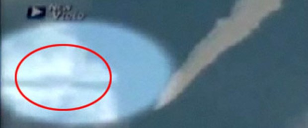 İran füzesine UFO mu eşlik etti?