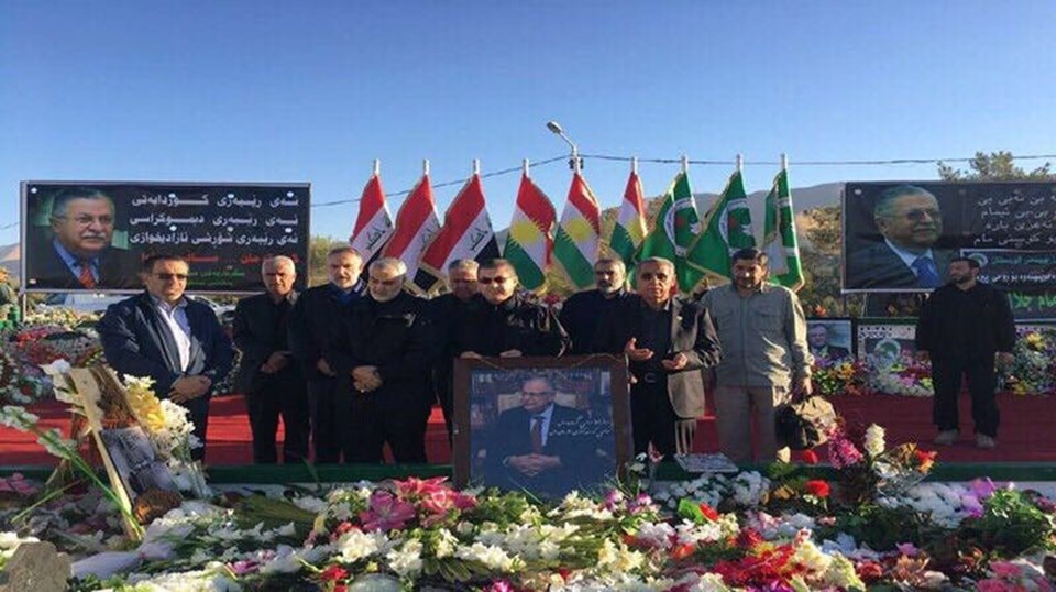 İran Devrim Muhafızları Komutanı Kasım Süleymani'nin Irak eski Cumhurbaşkanı ve Kürt lider Celal Talabani'nin mezarını ziyaret ettiği belirtilmişti. 