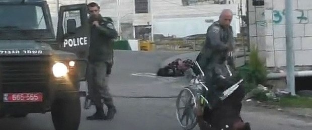 filistin israil tekerlekli sandalye150216.jpg