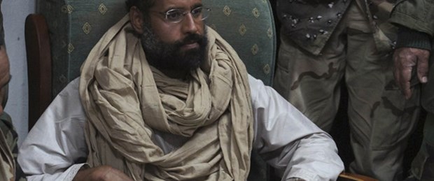 Kaddafi'yi ziyaret eden avukata tutuklama