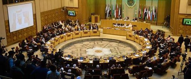 Kahire'de gerginlik Katar oturumu terk etti