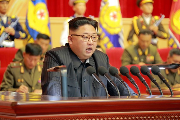 Güney Kore ve ABD'yi Kore yarımadasında "savaş çıkarmak"la suçlayan Kuzey Kore lideri Kim Jong Un iki ülkeyi nükleer silahla tehdit etti. ,mw6HGRe-lk2YuoE2mastiw