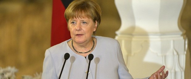 merkel almanya030317.jpg