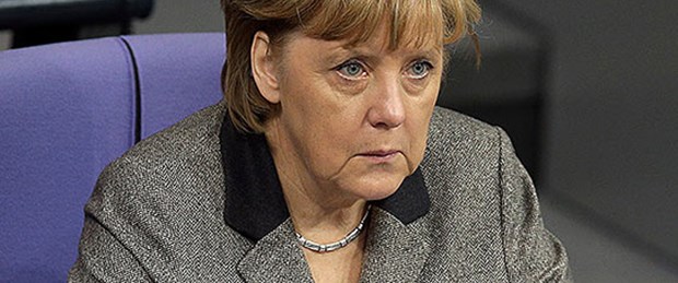 Merkel'e seçim darbesi
