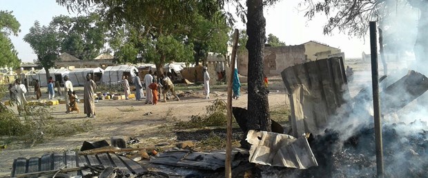 Nijerya da savaş uçakları yanlışlıkla mülteci kampını bombaladı 100 den
