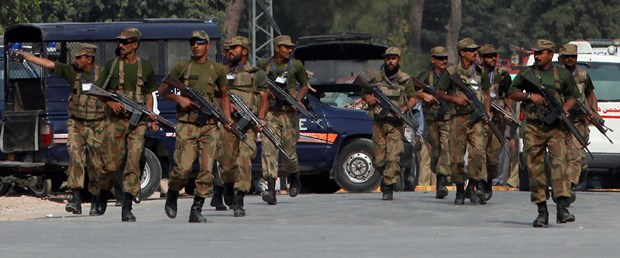 Pakistan'da intihar saldırısı: En az 34 ölü