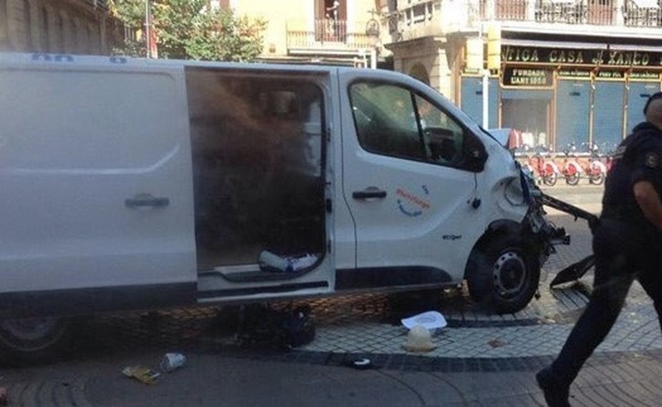 Saldırganın kullandığı belirtilen minibüs