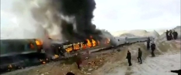 2016-11-25T084333Z_1934875427_S1AEUOVIXXAA_RTRMADP_3_IRAN-TRAIN-CRASH.JPG
