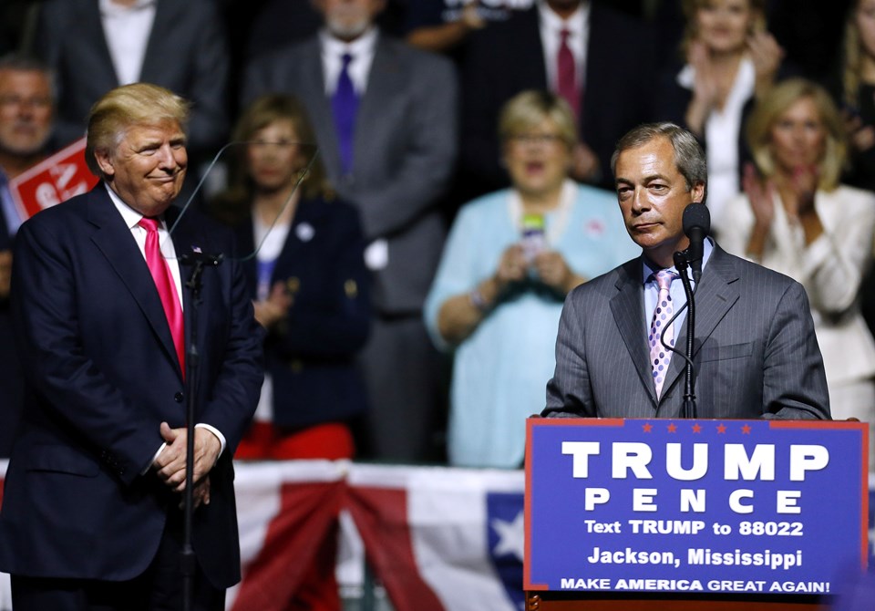 Trump seçim kampanyası sırasında Brexit'in en önemli savunucularından İngiliz siyasetçi Nigel Farage'ı bir mitinginde konuk etmişti