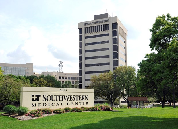 THE UNIVERSITY OF TEXAS SOUTHWESTERN MEDICAL CENTER AT DALLAS
