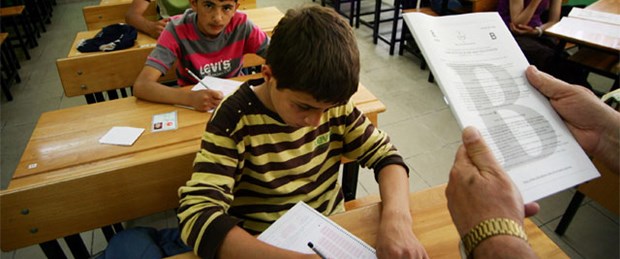 İki ilde öğretmenlerin sınav boykotu