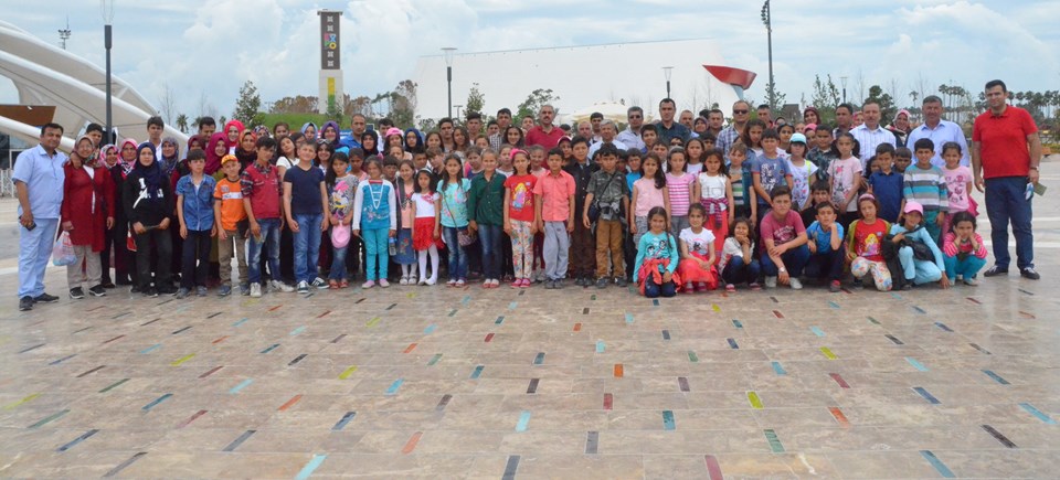 Kampanya çerçevesinde Antalya Korkuteli Dereköy İlkokulu ve Ortaokulu’ndaki çocuklar, EXPO Fuarı gezisiyle ödüllendirildi. Destek ise, Antalya Genç İşadamları Derneği'nden geldi.