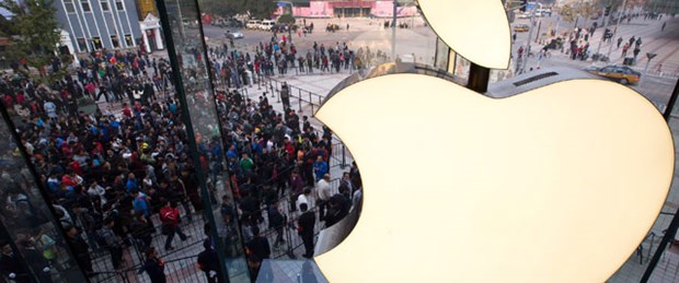 Apple bir günde 50 milyar dolar eridi