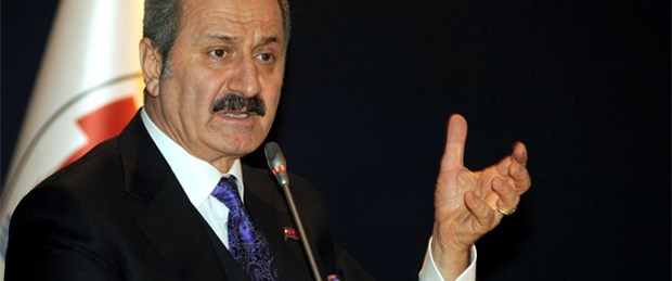 'Her yıl telefon değiştirecek kadar zengin miyiz'