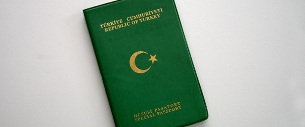 yeşil pasaport.jpg