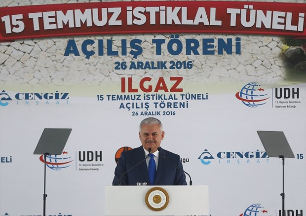 Ilgazcalı 15 Temmuz İstiklal Tüneli bugün açıldı. Tünel, yaklaşık 35 dakikada aşılan Ilgaz Dağı yolunu geçiş süresini 8 dakikaya düşürecek. ,AUJAx0XJt0SyRMXITyNuUw