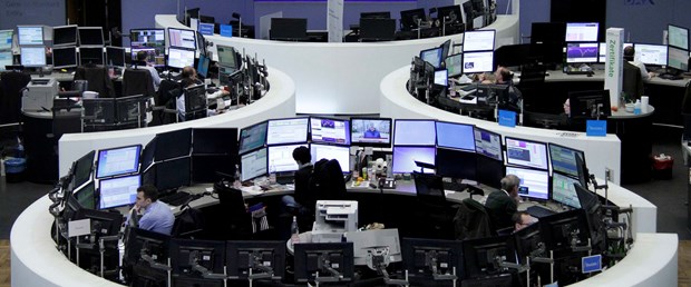 2016-03-22T150904Z_1837655623_LR2EC3M162TNB_RTRMADP_3_GERMANY-MARKETS.JPG