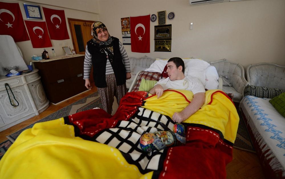 Молодой турок поухаживал за русской мамочкой и получил что хотел