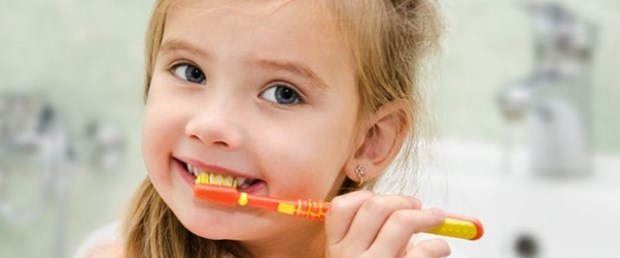 Diş çürüğü çocuğun okul başarısını düşürüyor