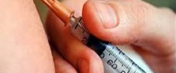 ‘Erkek çocuklara da HPV aşısı yaptırın’