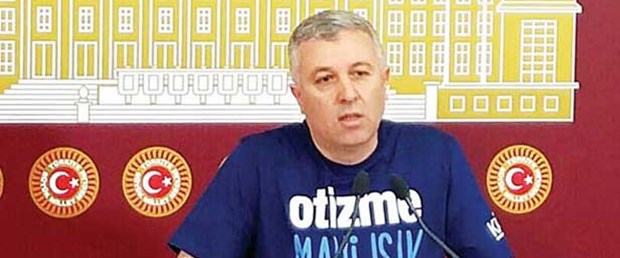 Vekilin isyanı! Otistik kızına okul bulamadı.jpg