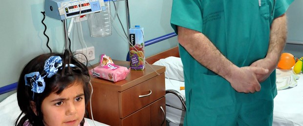 Minik kalp 'hibrid anjiyo' ile hayata tutundu