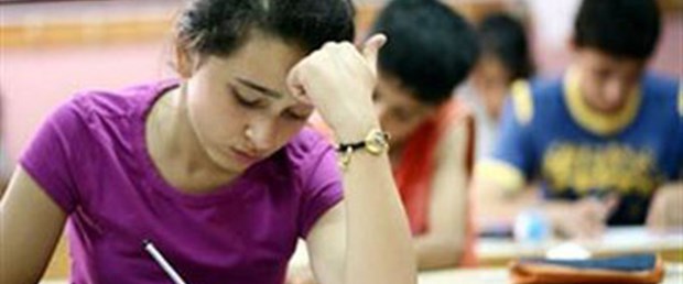 Sınava girenler erik ve çilek yemesin