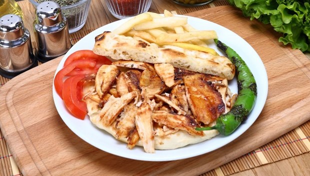 Tavuk döner zehirleyebilir.jpg