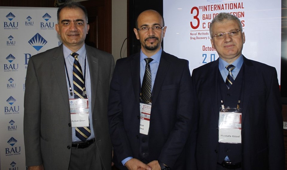 Prof. Dr. Aykut Üren (solda) Doç. Dr. Serdar Durdağı ve Yrd. Doç. Dr. Mustafa Güzel