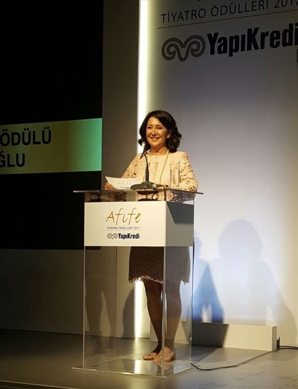 Prof. Dr. Merih Tangün, İstanbul çapında ilk kez sergilenen 150 oyun içinden seçmeler yaptıklarını söyledi.