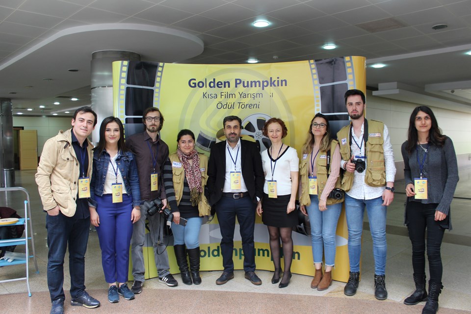 Golden Pumpkin Kısa Film Yarışması Ödül Töreni hatıra fotoğrafı çekilmesiyle son buldu.