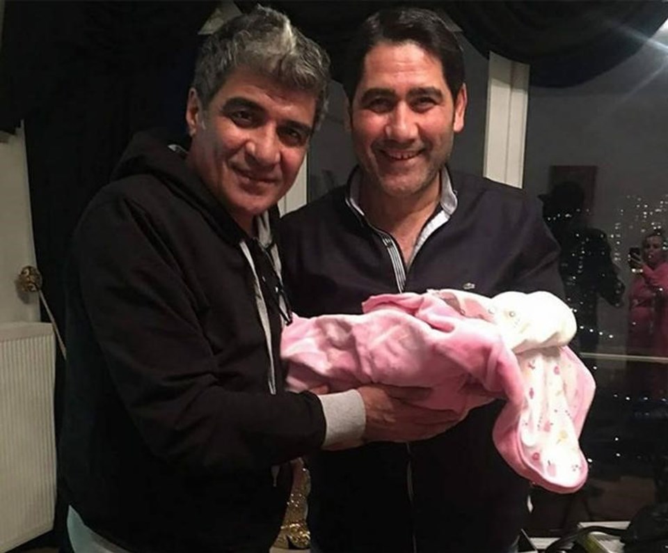 İbrahim Erkal'ın yeni doğan kızına Elif Su adını verdi.