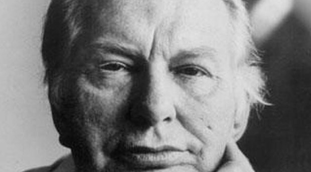 DÜNYANIN EN ÜRETKEN YAZARI