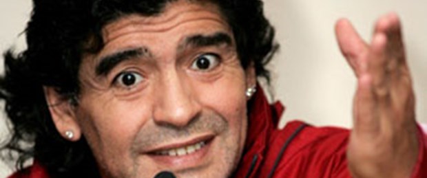Maradona zorlanıyor