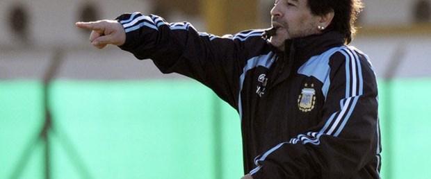 Maradona'dan istifa sinyali